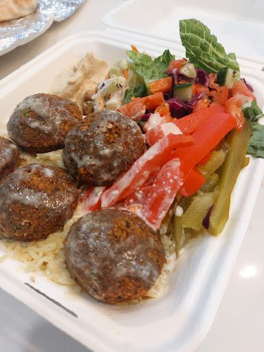 Photo of RG. Kitchen - 5054 Victoria Ave, Niagara Falls, ON L2E 4E1